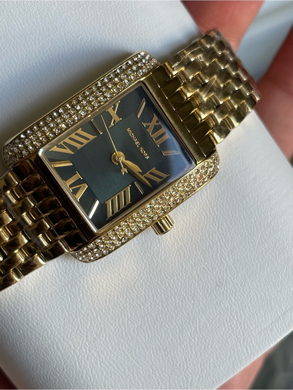 Michael kor women gold with green dial watch - Picture 7 of 7
